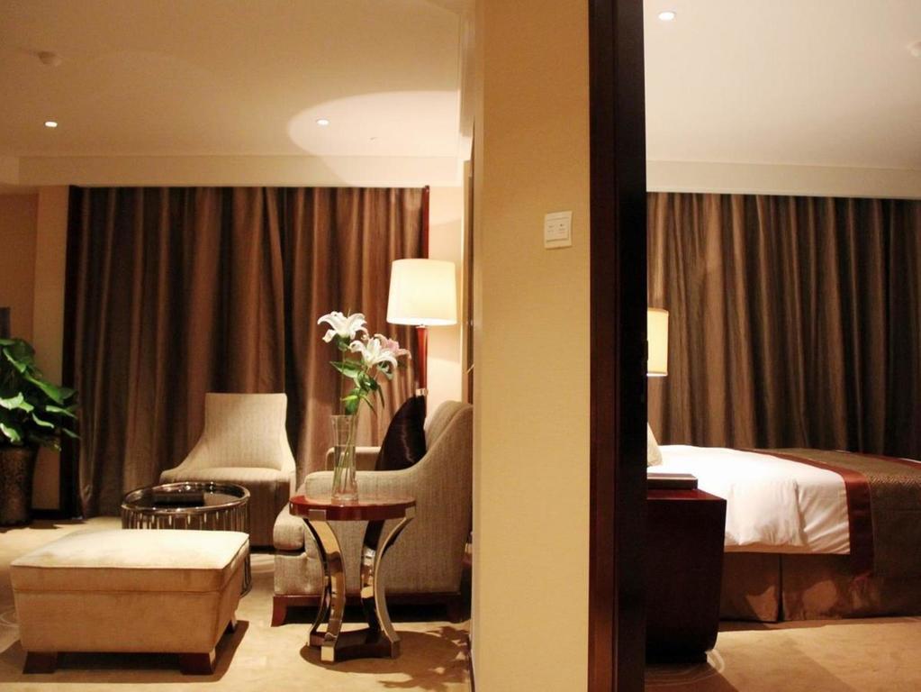 Howard Johnson Nanshan Plaza Bengbu Exterior foto